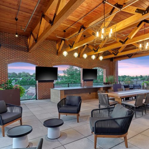 Rooftop terrace and bar 