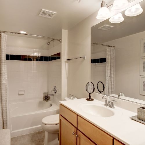 Seventy1Hundred Captiol Yards