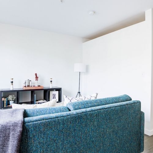 Modern furnished living room at Smith & Burns Seattle apartments
