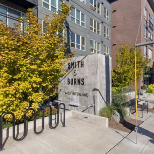 Street view of Smith & Burns apartment community in Seattle