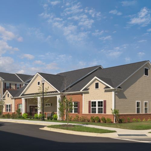 Photo of exterior leasing office