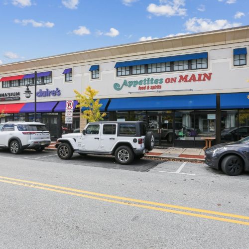 Retail spaces on Main St featuring Claires and Appetites on Main