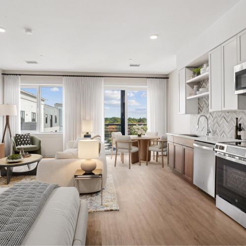 en layouts, handcrafted materials, and warm accents