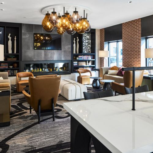 CityHouseOldTown_LuxuryCommunity_Lounge_AlexandriaVA