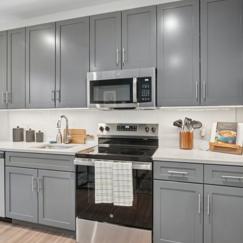 Embark_LuxuryCommunityApartments_Kitchen_EastOrangeNJ