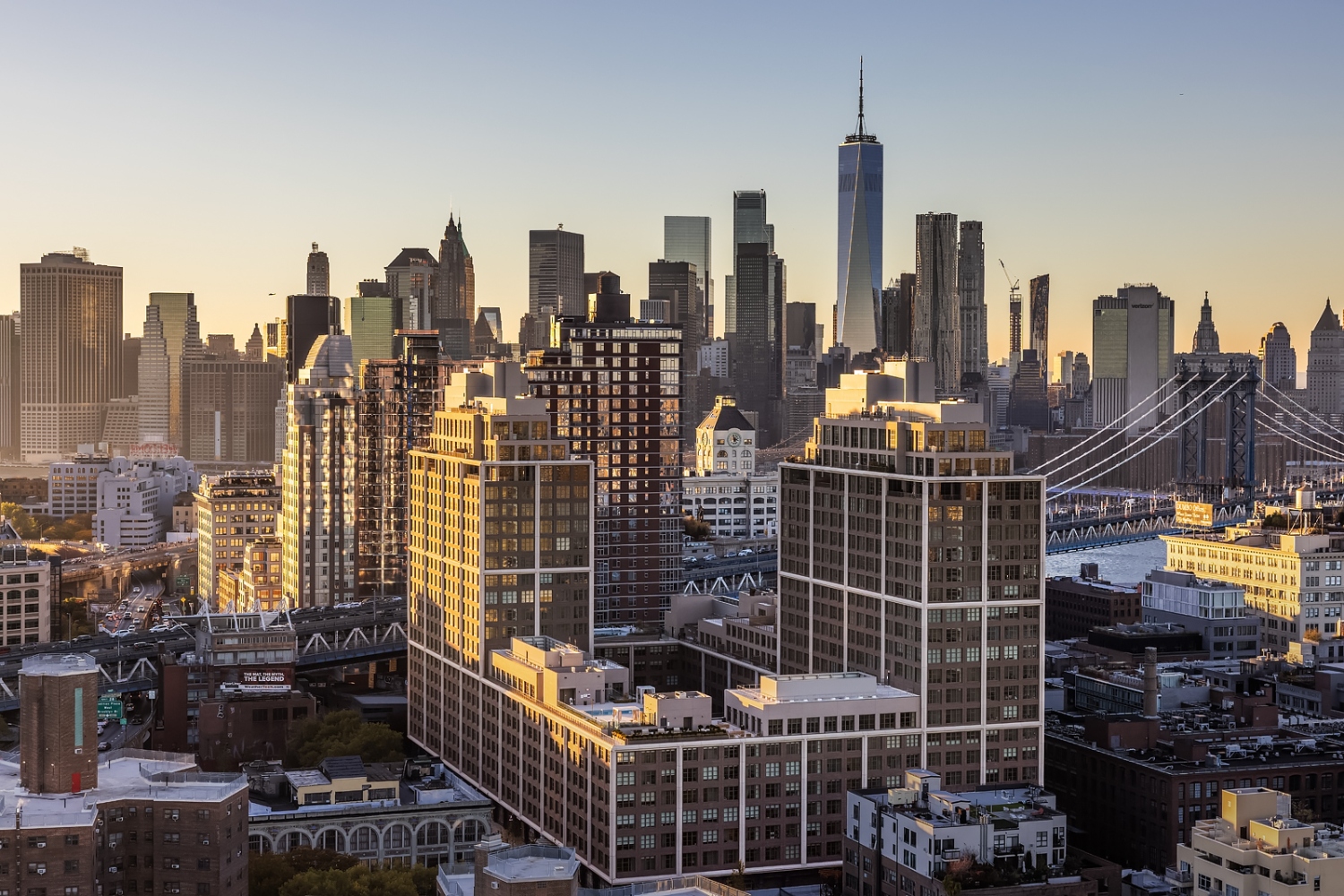 Magnolia Dumbo : Exterior